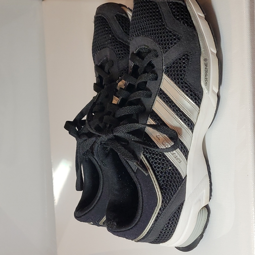 Adidas  men athletic shoes  7.5 sizes